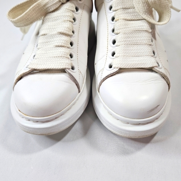 Alexander McQueen Oversized White Leather Sneakers Size 35 - Picture 5 of 9